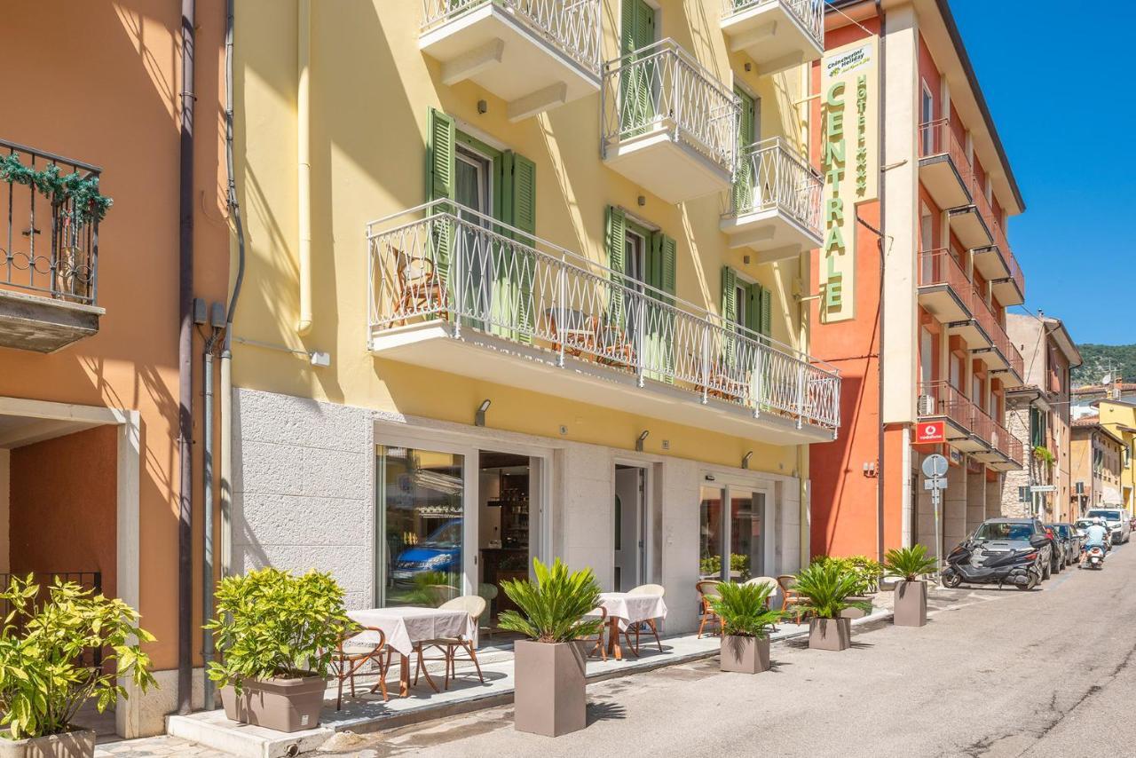 Hotel Centrale Garda  Eksteriør billede