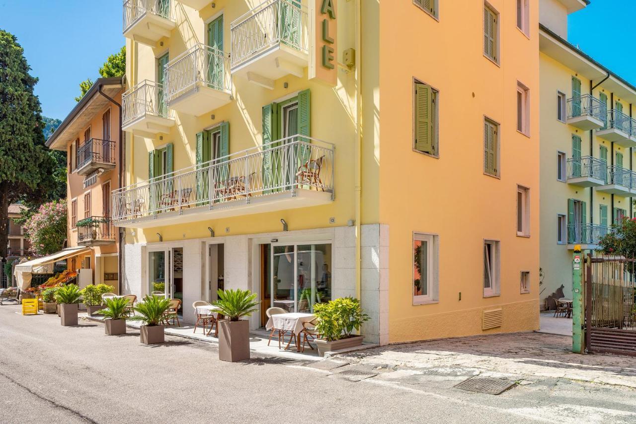 Hotel Centrale Garda  Eksteriør billede