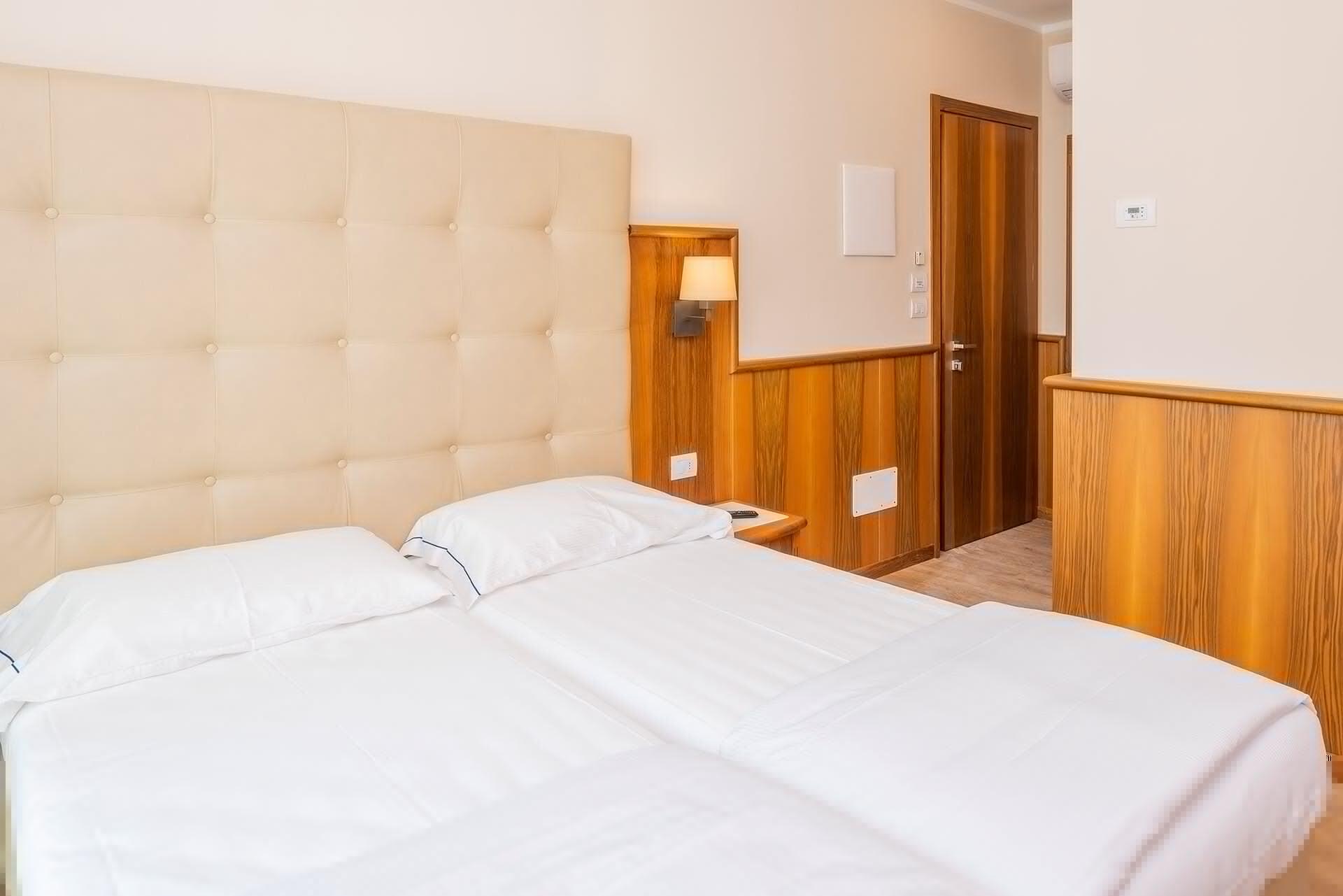 Hotel Centrale Garda  Eksteriør billede