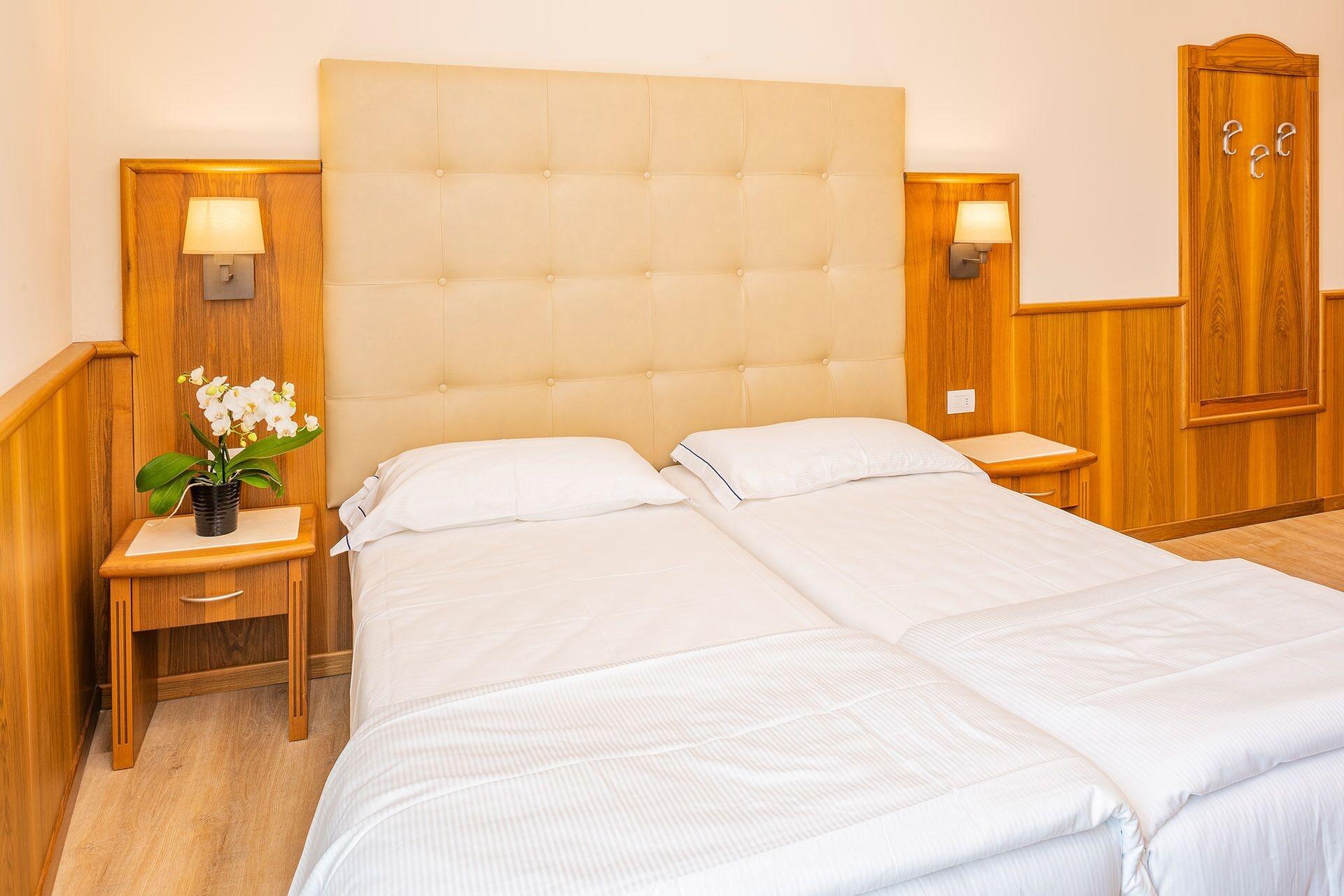 Hotel Centrale Garda  Eksteriør billede
