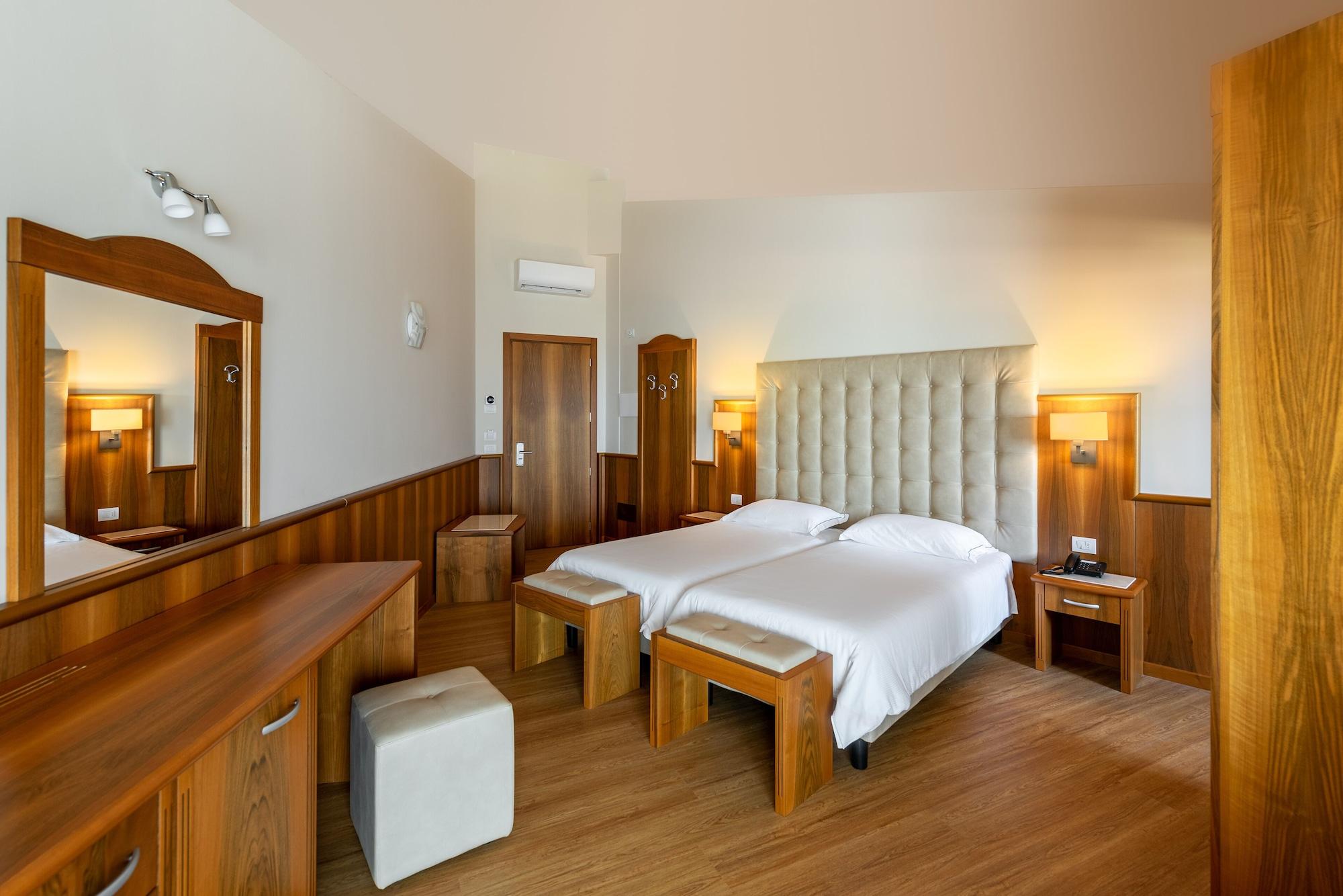 Hotel Centrale Garda  Eksteriør billede