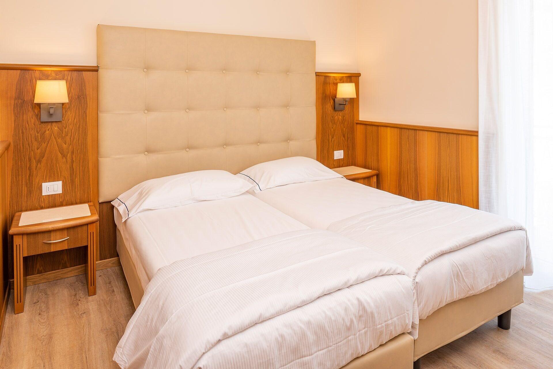 Hotel Centrale Garda  Eksteriør billede