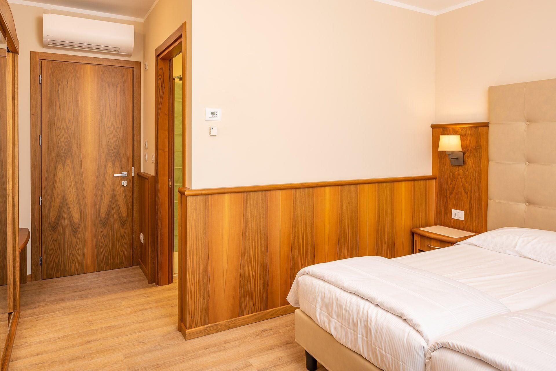 Hotel Centrale Garda  Eksteriør billede