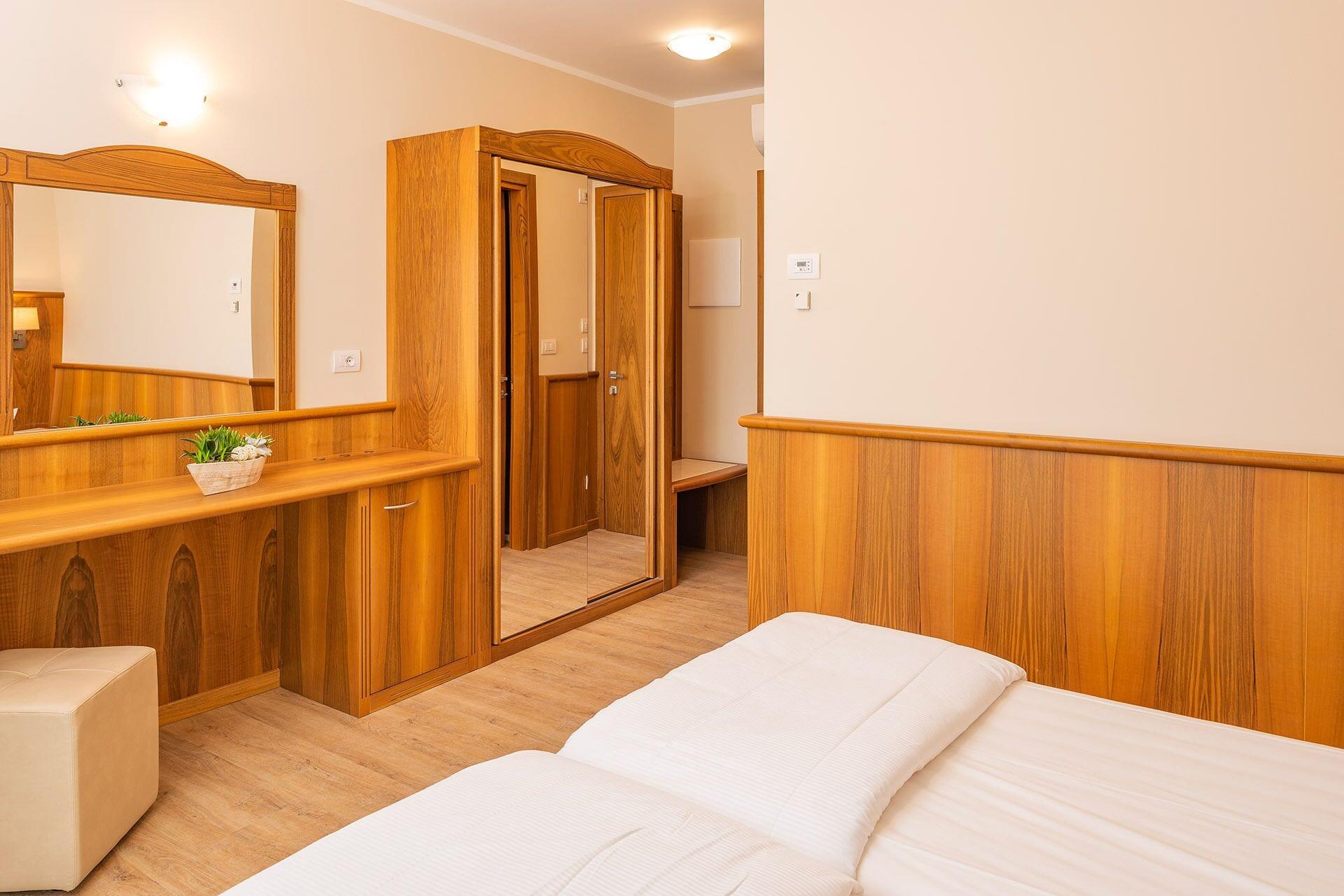 Hotel Centrale Garda  Eksteriør billede