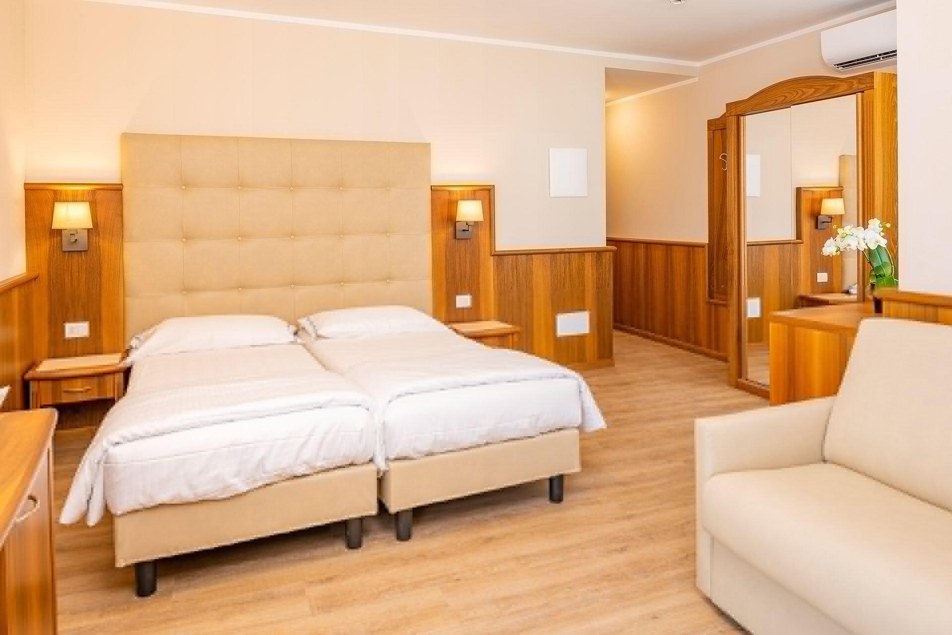 Hotel Centrale Garda  Eksteriør billede