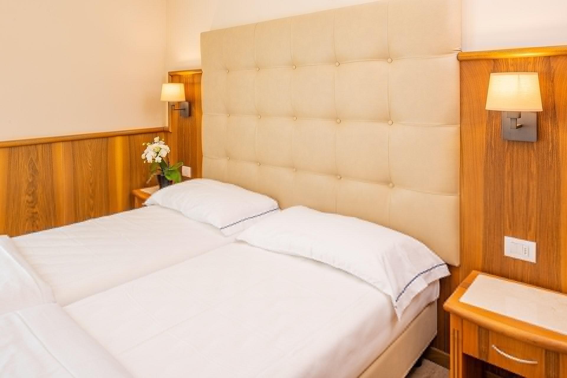 Hotel Centrale Garda  Eksteriør billede