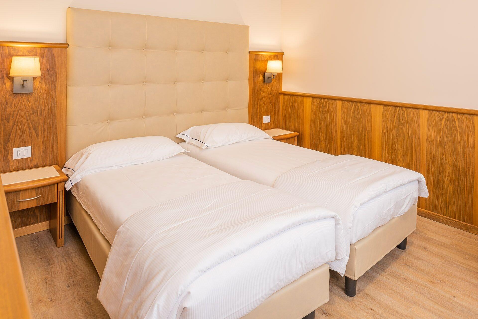 Hotel Centrale Garda  Eksteriør billede